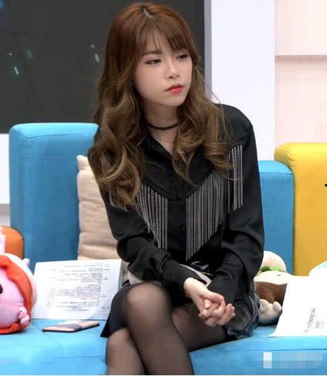 林由奈 丝袜,林由奈的时尚魅力解析