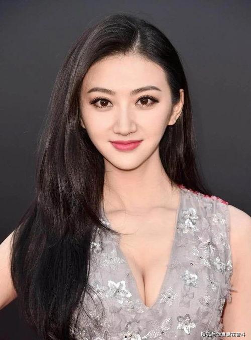 明星张碧婷图片,光影交织下的璀璨星辉